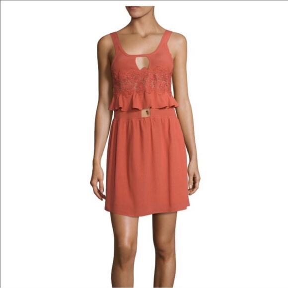 For Love And Lemons Dresses & Skirts - New nwt for love and lemons coral ruffle lace mini dress cutout back sleeveless